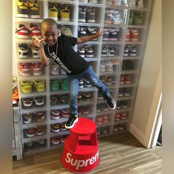 supremefinds17